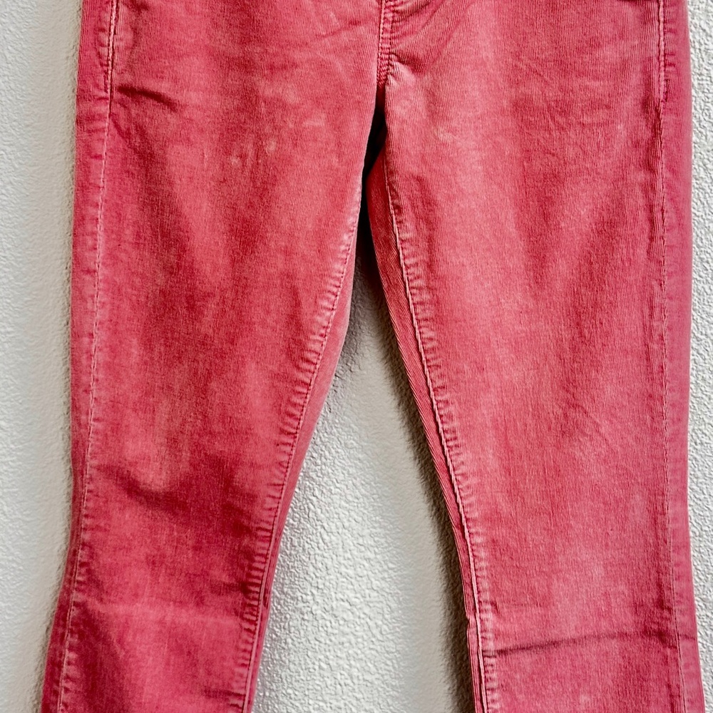 Juicy Couture Pink Skinny Jeans Vibrant and Stylish corduroy thin size 2